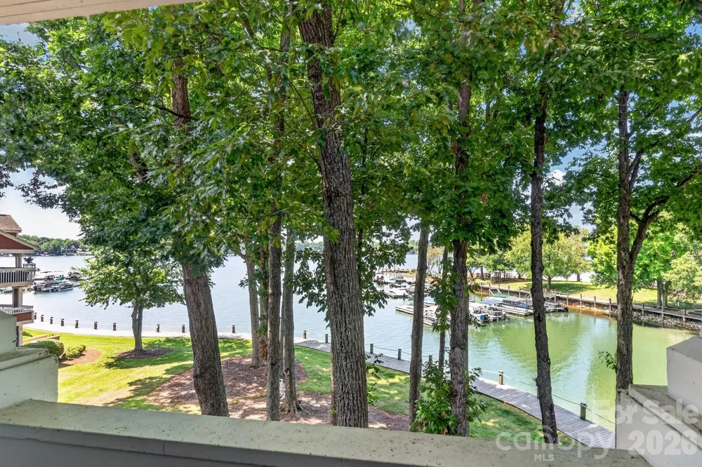 712 Southwest Drive Davidson, NC 28036