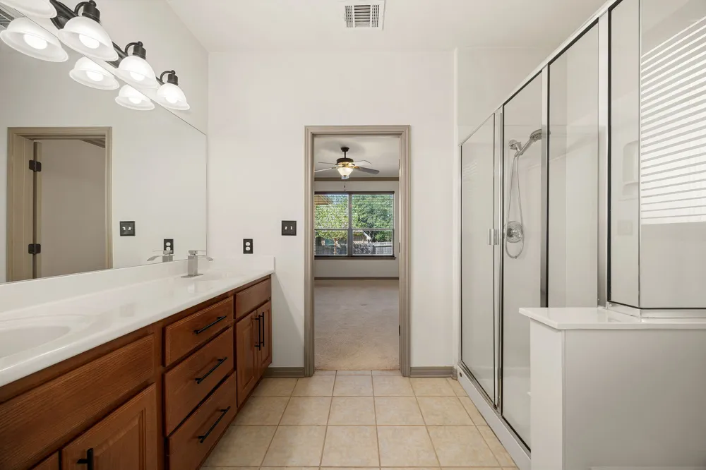 8608 Alophia Drive Austin, TX 78739