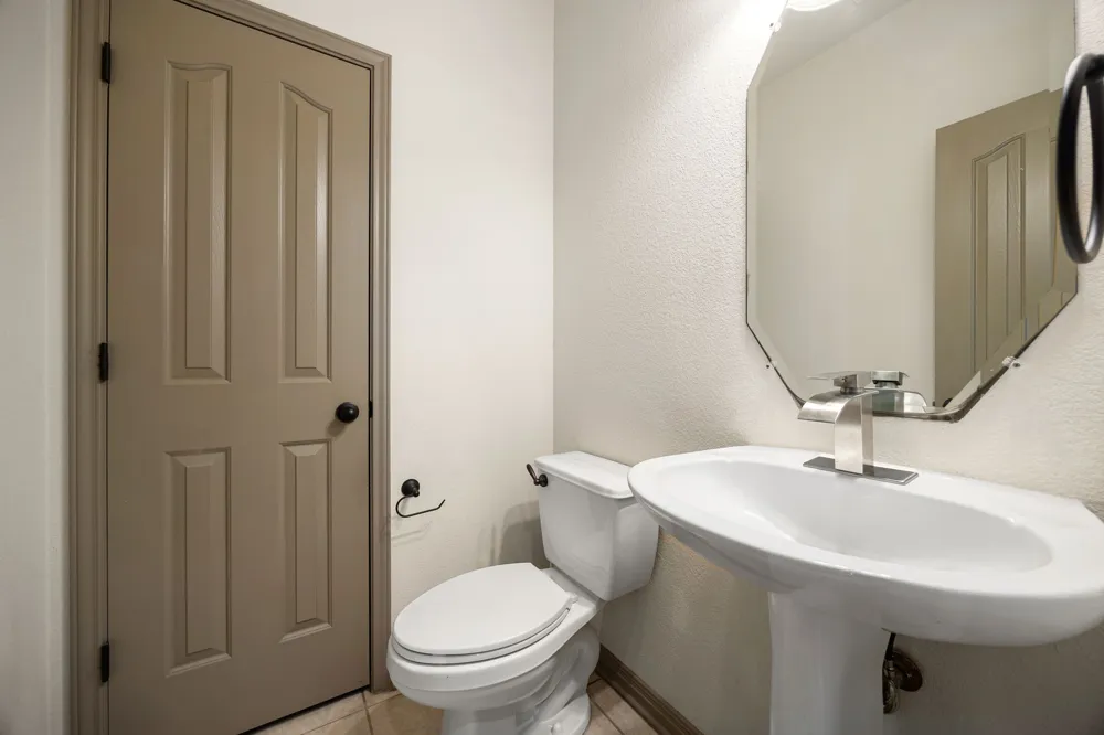 8608 Alophia Drive Austin, TX 78739