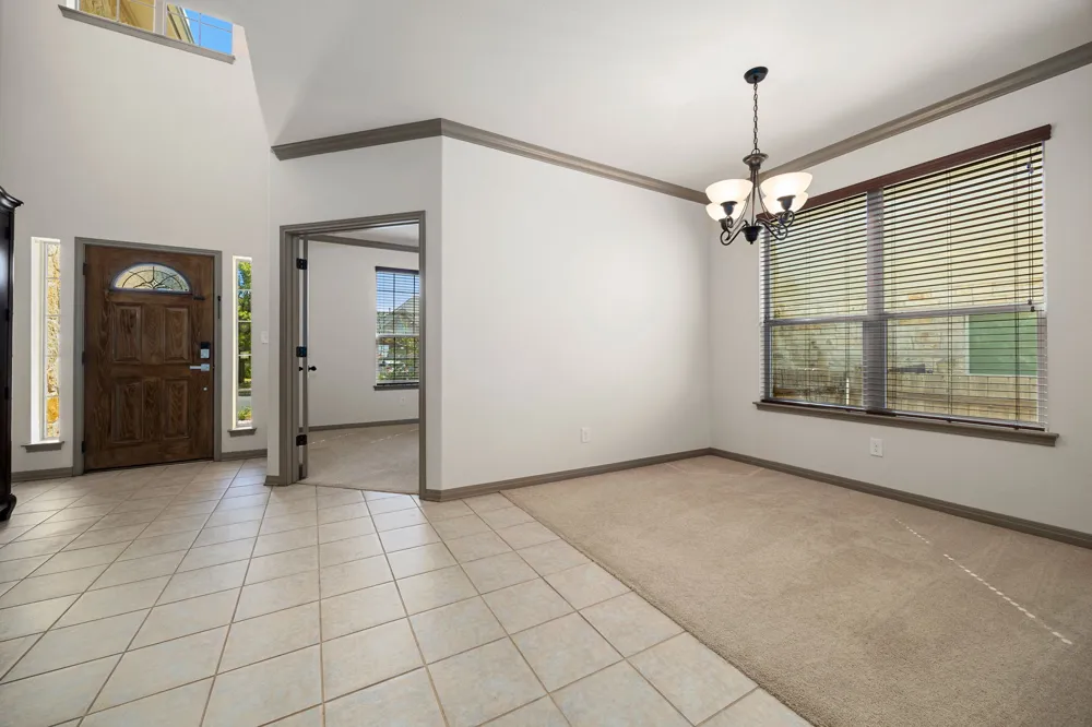 8608 Alophia Drive Austin, TX 78739