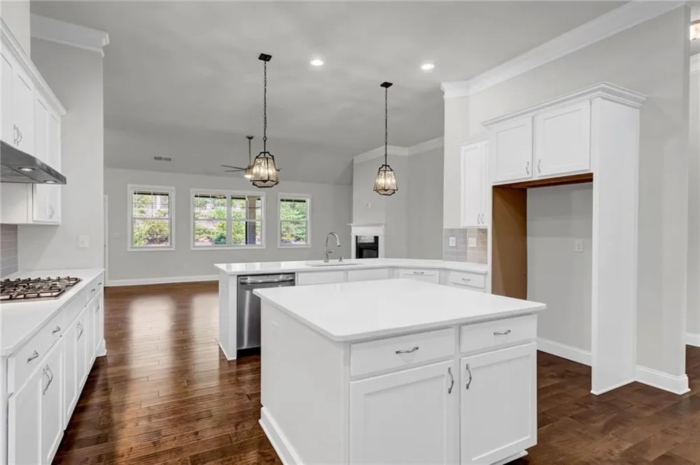 3898 Heirloom Loop Court Buford, GA 30519