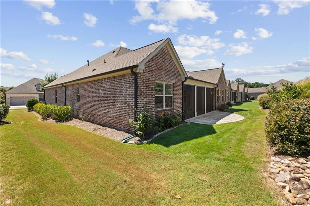 3898 Heirloom Loop Court Buford, GA 30519