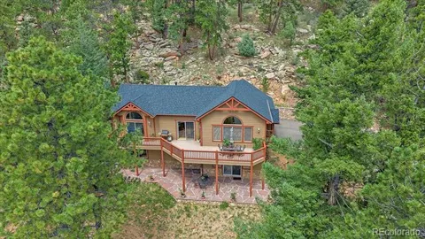 51 Cedar Lane
