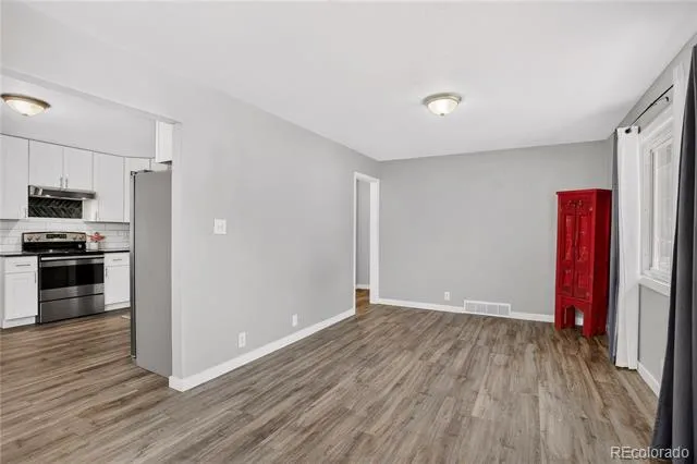 937 Kramer Court Aurora, CO 80010