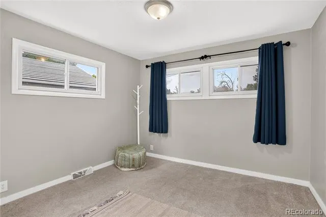 937 Kramer Court Aurora, CO 80010