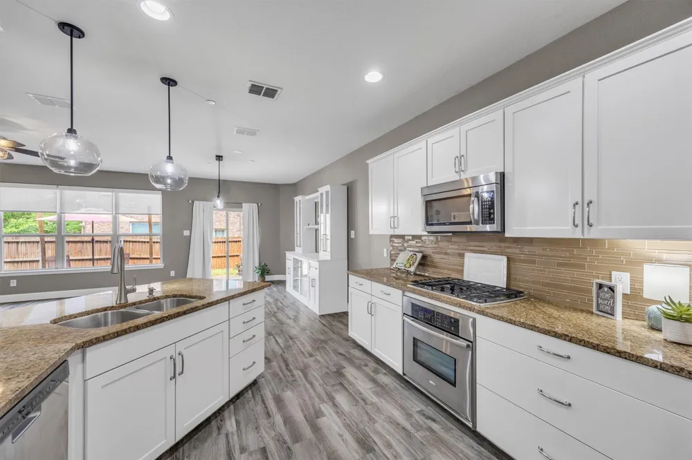 399 Teague Drive Lewisville, TX 75067