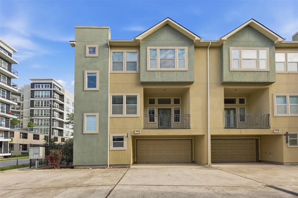 2316 Beall Street Houston, TX 77008