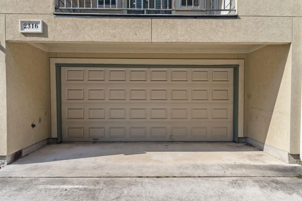 2316 Beall Street Houston, TX 77008