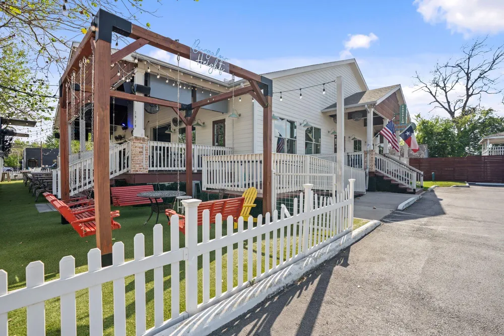 2316 Beall Street Houston, TX 77008