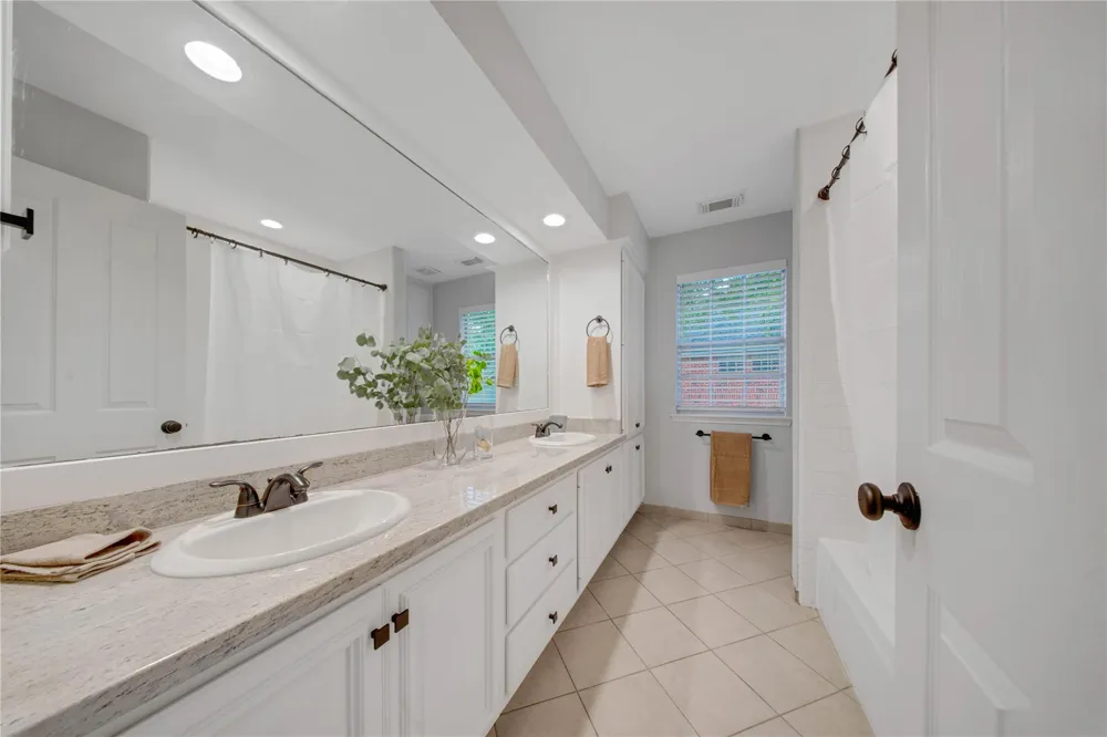 79 Cochrans Green Circle The Woodlands, TX 77381