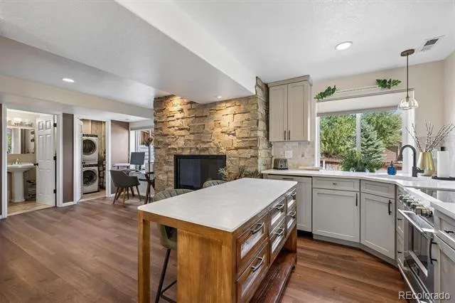 1271 Berganot Trail Castle Pines, CO 80108