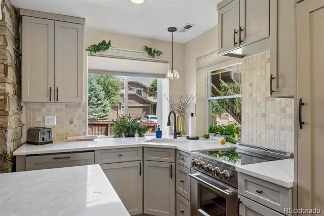 1271 Berganot Trail Castle Pines, CO 80108