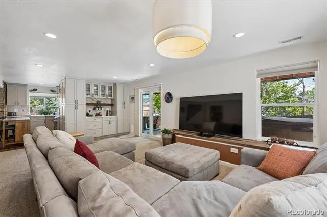 1271 Berganot Trail Castle Pines, CO 80108