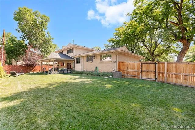 7649 S Cedar Circle Littleton, CO 80120