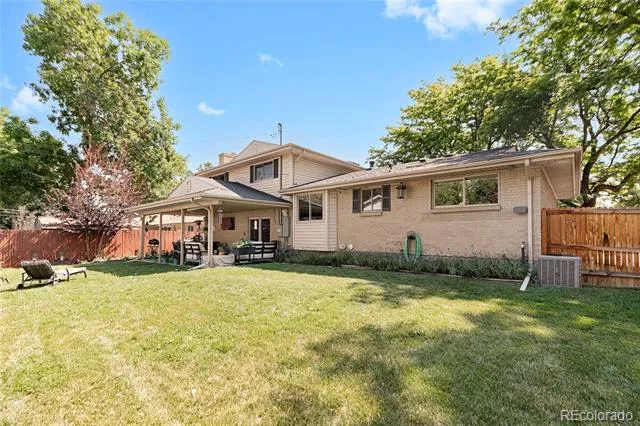 7649 S Cedar Circle Littleton, CO 80120
