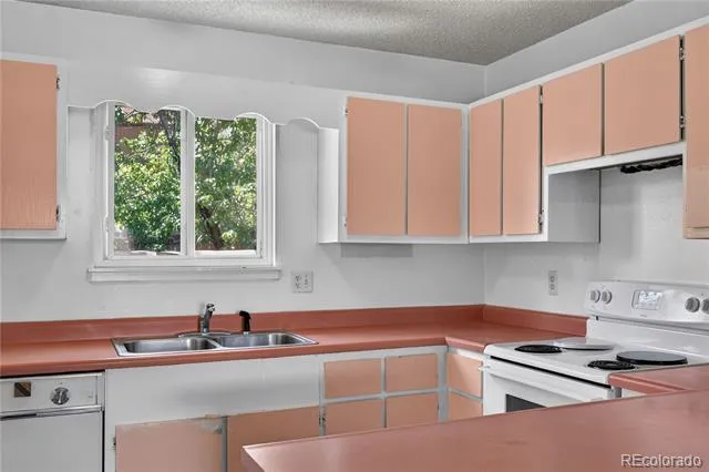 1264 S Reed Street #3 Denver, CO 80232