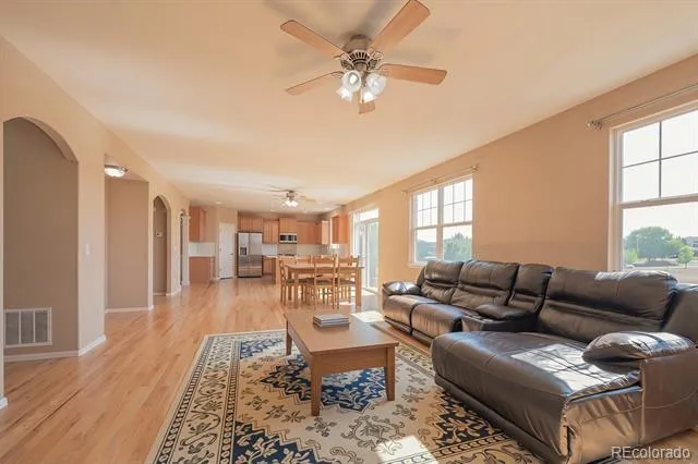 5356 S Fultondale Way Aurora, CO 80016