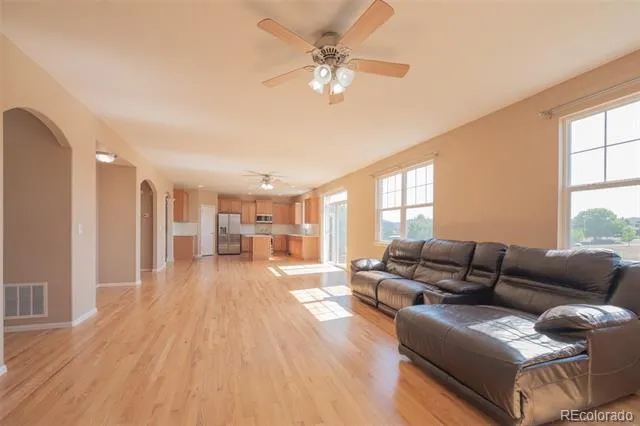 5356 S Fultondale Way Aurora, CO 80016