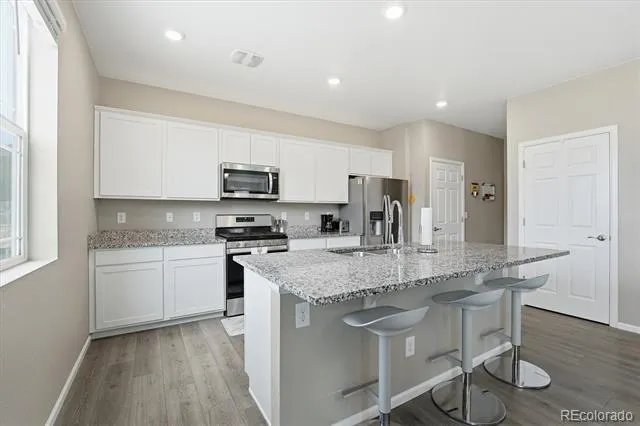 6047 Halifax Court Aurora, CO 80019