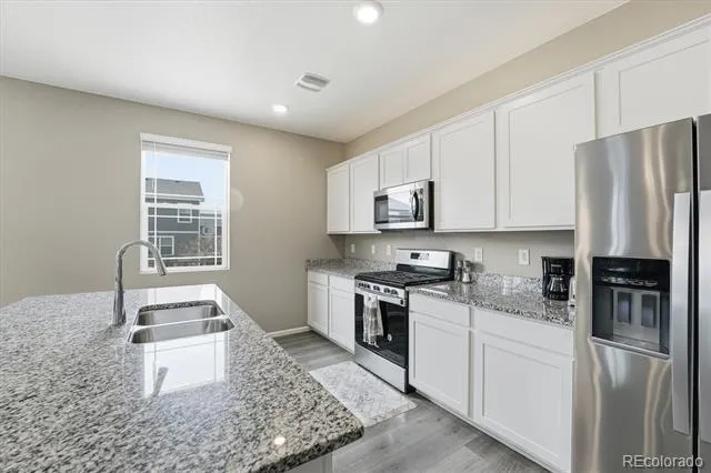6047 Halifax Court Aurora, CO 80019