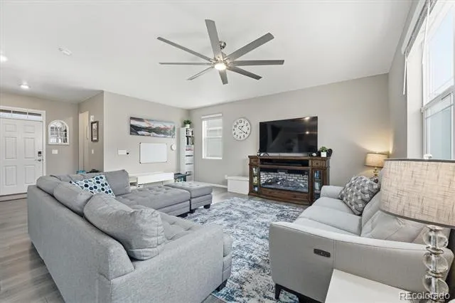 6047 Halifax Court Aurora, CO 80019