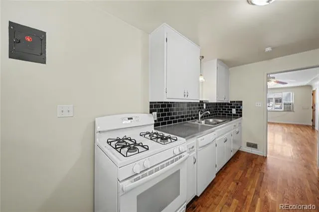 1437 Jasmine Street Denver, CO 80220