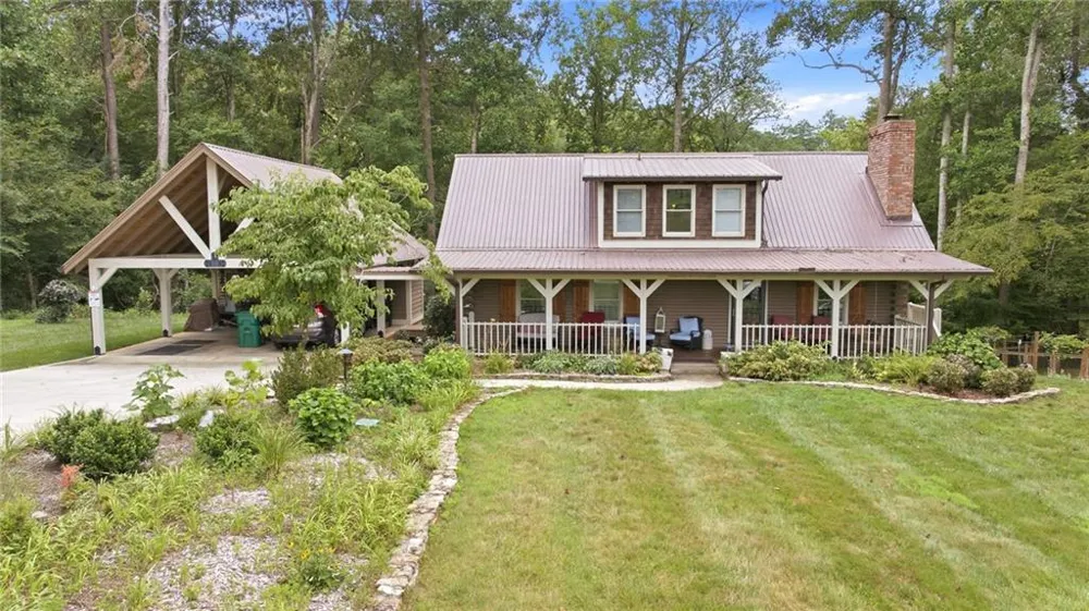 938 Waters Street W Clarkesville, GA 30523
