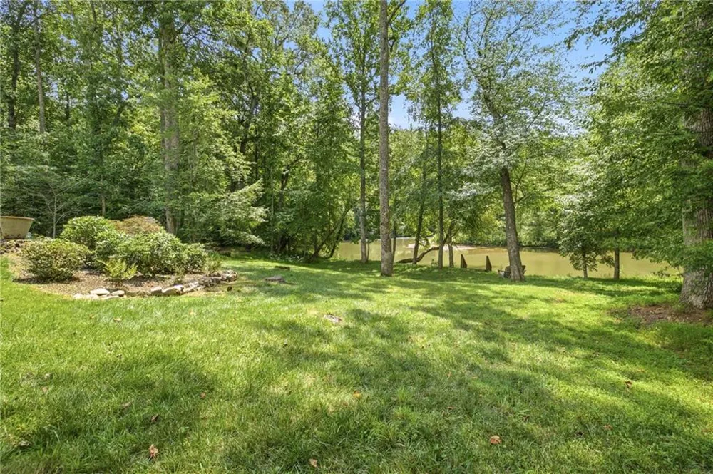 938 Waters Street W Clarkesville, GA 30523