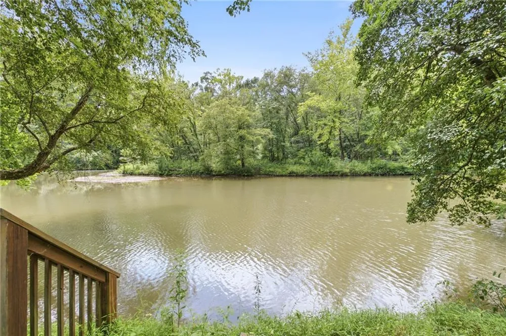 938 Waters Street W Clarkesville, GA 30523
