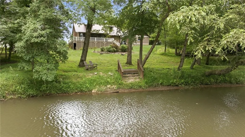 938 Waters Street W Clarkesville, GA 30523