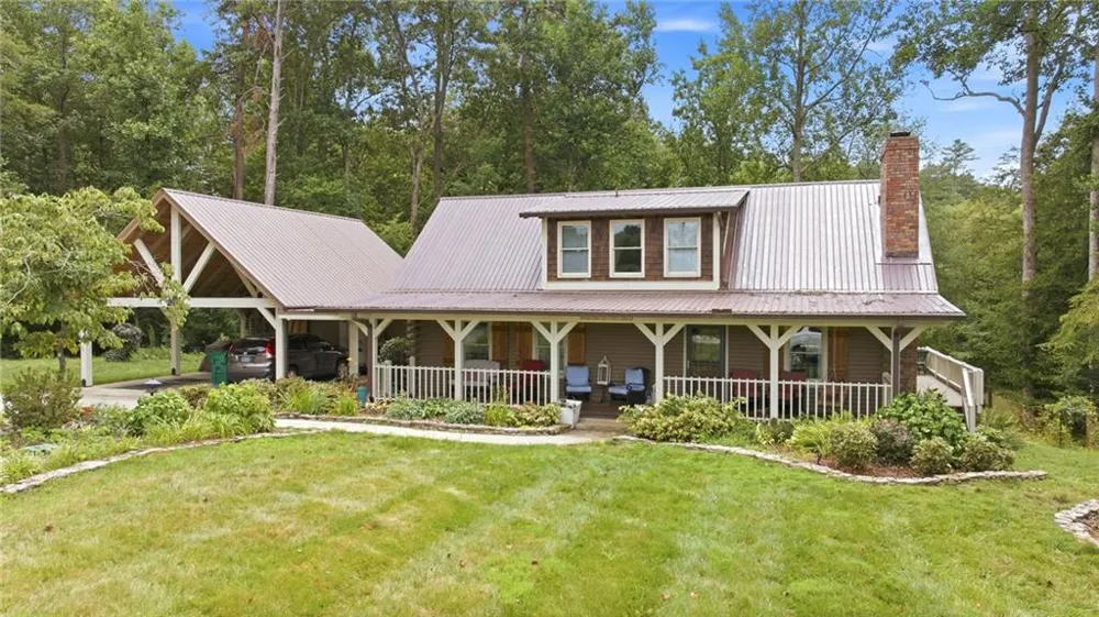 938 Waters Street W Clarkesville, GA 30523