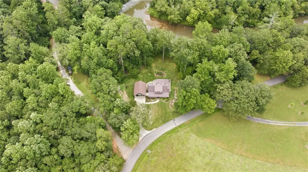 938 Waters Street W Clarkesville, GA 30523