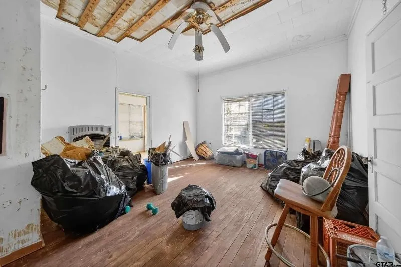 501 E Duval Street Troup, TX 75789