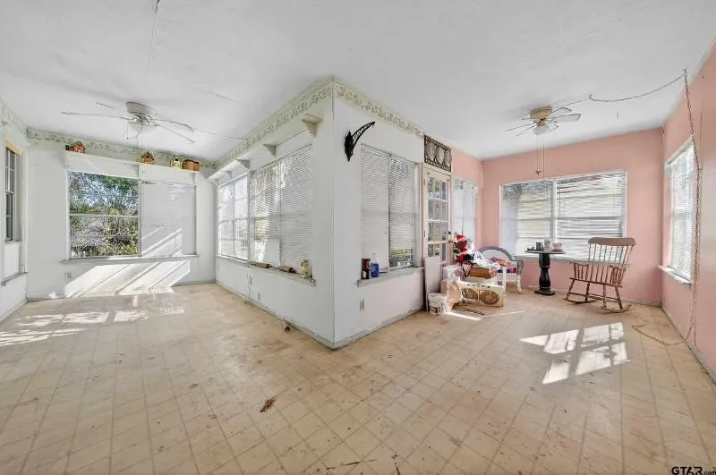 501 E Duval Street Troup, TX 75789