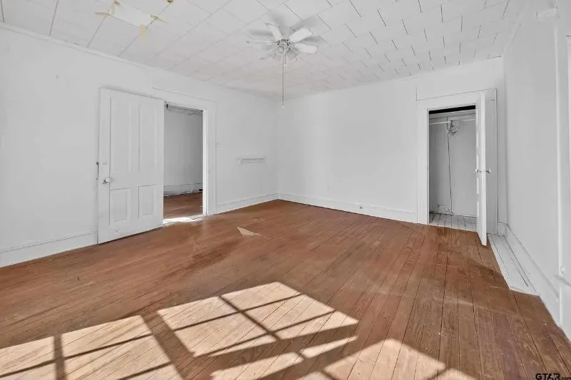 501 E Duval Street Troup, TX 75789