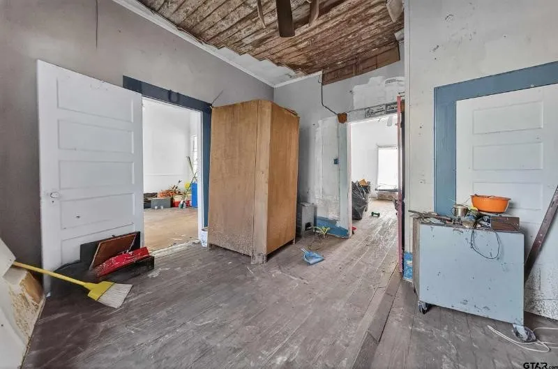 501 E Duval Street Troup, TX 75789