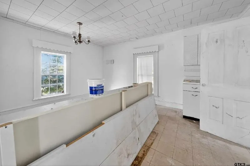 501 E Duval Street Troup, TX 75789