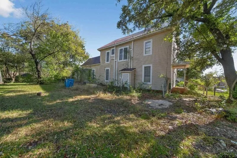 501 E Duval Street Troup, TX 75789