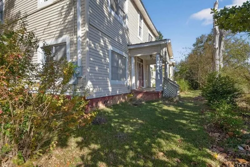 501 E Duval Street Troup, TX 75789