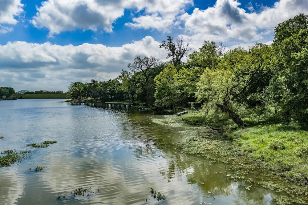 3135 County Road 427 Anna, TX 75409