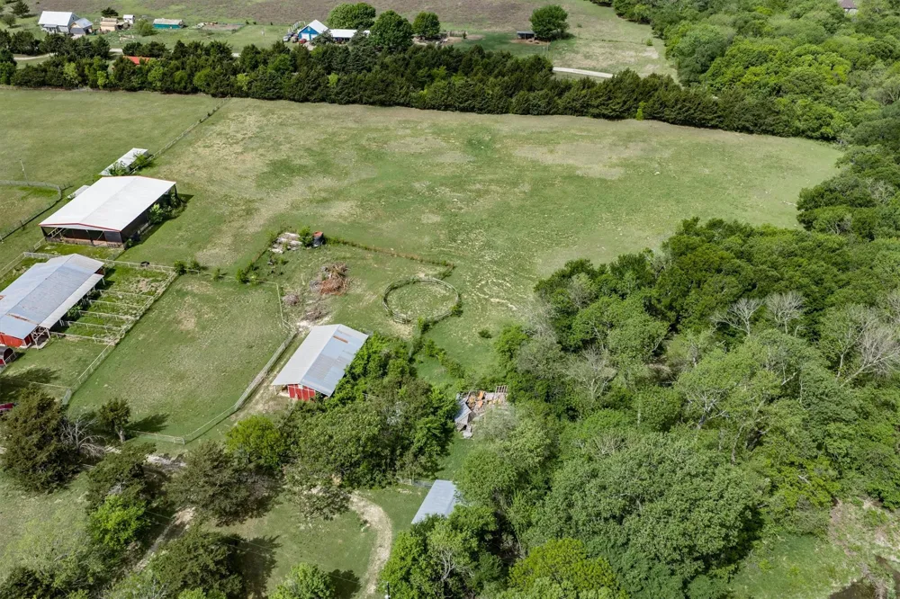 3135 County Road 427 Anna, TX 75409