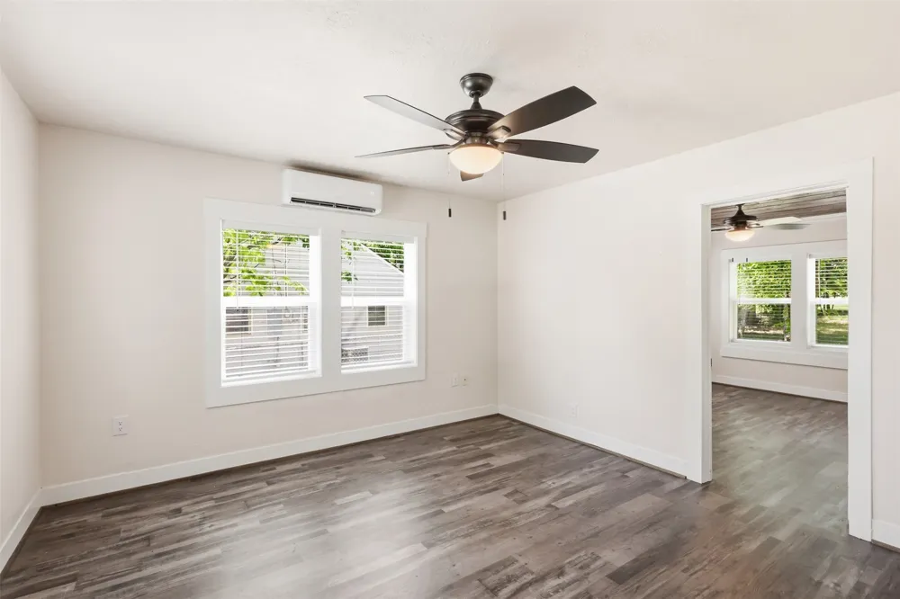 707 W Water Street Weatherford, TX 76086