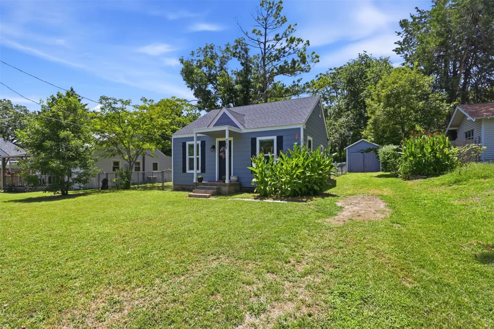 707 W Water Street Weatherford, TX 76086