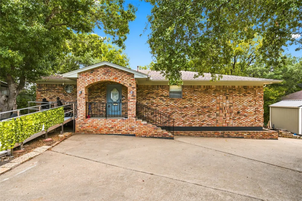 121 County Road 1740a Clifton, TX 76634