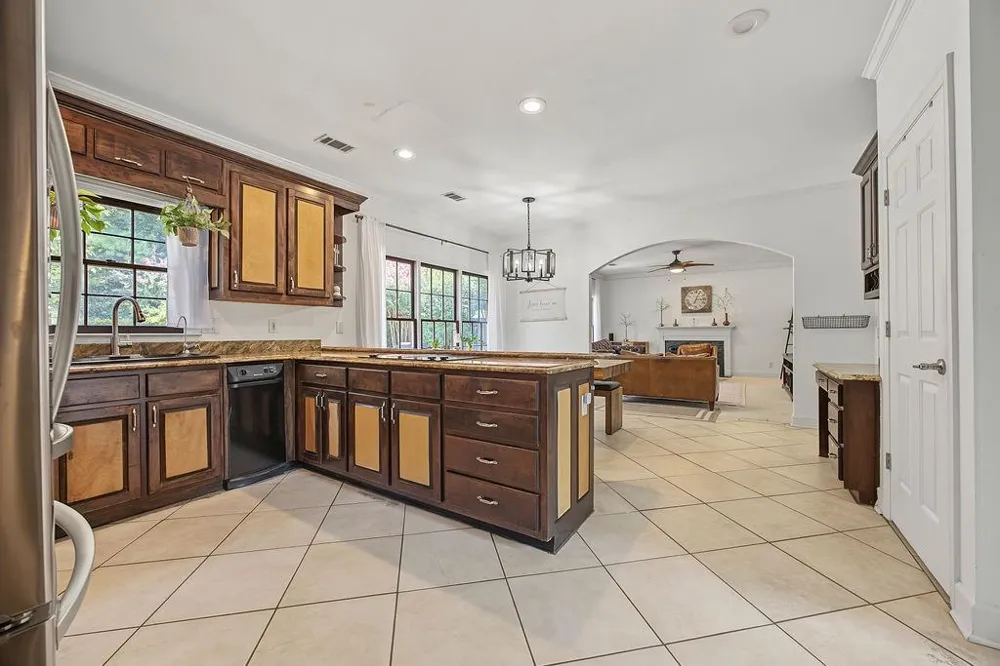 4920 Haydens Walk Drive Johns Creek, GA 30022