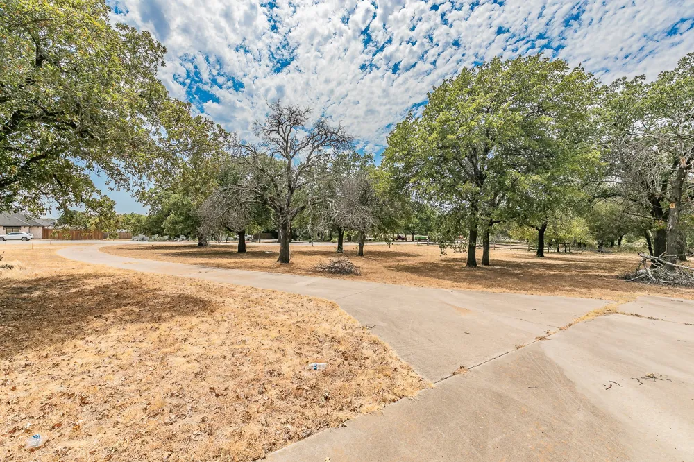 4965 Sunset Circle Fort Worth, TX 76244