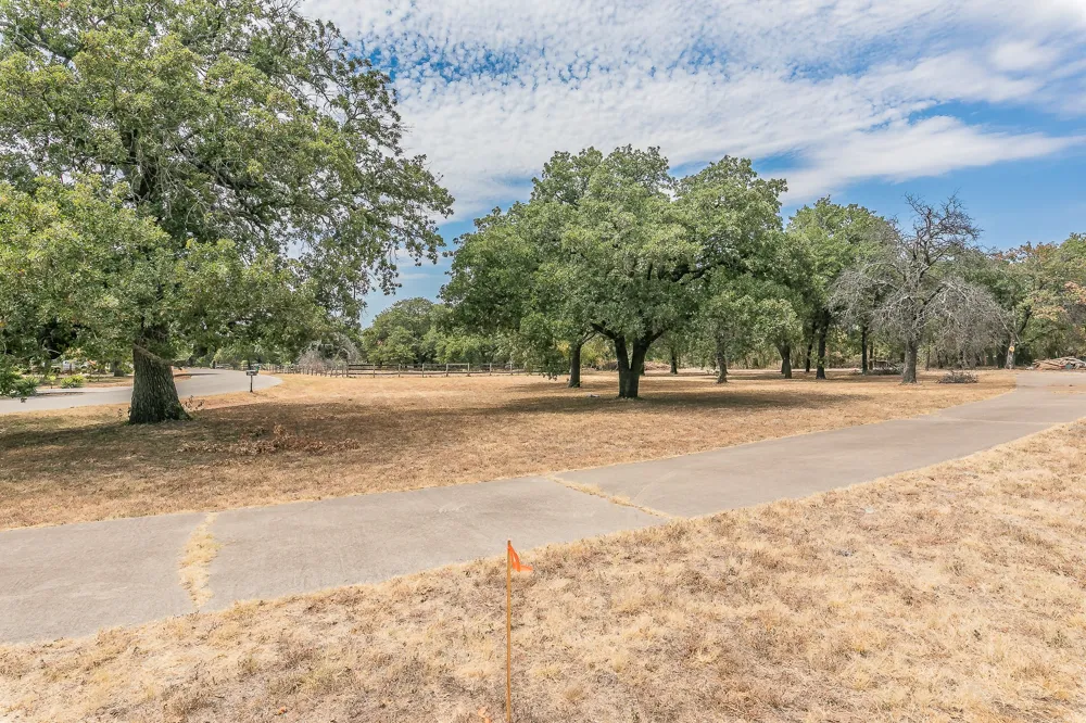 4965 Sunset Circle Fort Worth, TX 76244