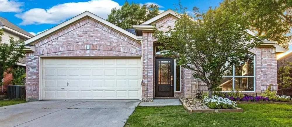 7608 Sunburst Trail Denton, TX 76210