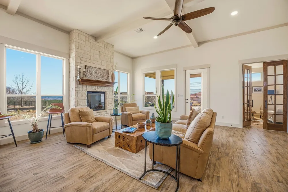 119 Valley View Glen Rose, TX 76043