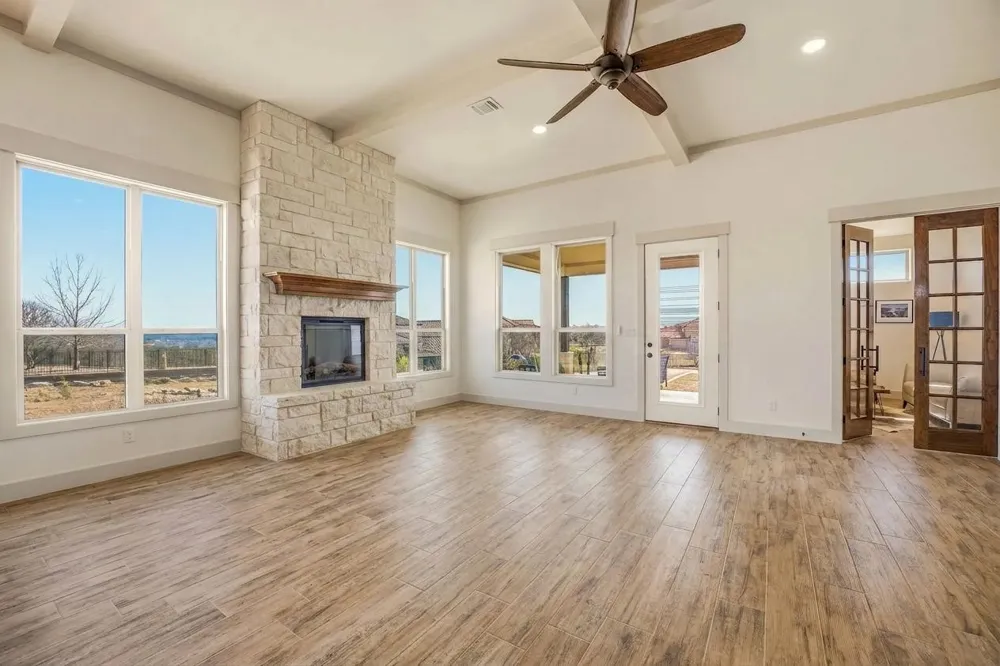 119 Valley View Glen Rose, TX 76043
